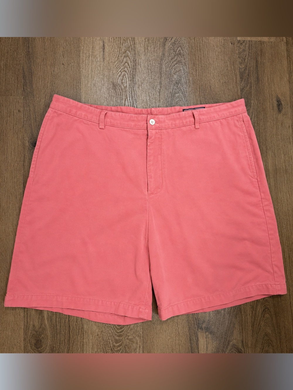Vineyard Vines Club Shorts Men’s Coral Pink Chino Shorts Flat Front size 42